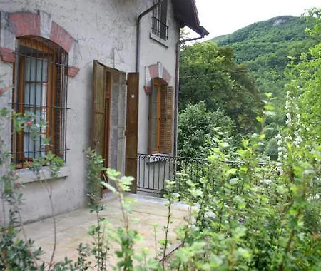 Bed and Breakfast L'albarande Saint-Rambert-en-Bugey